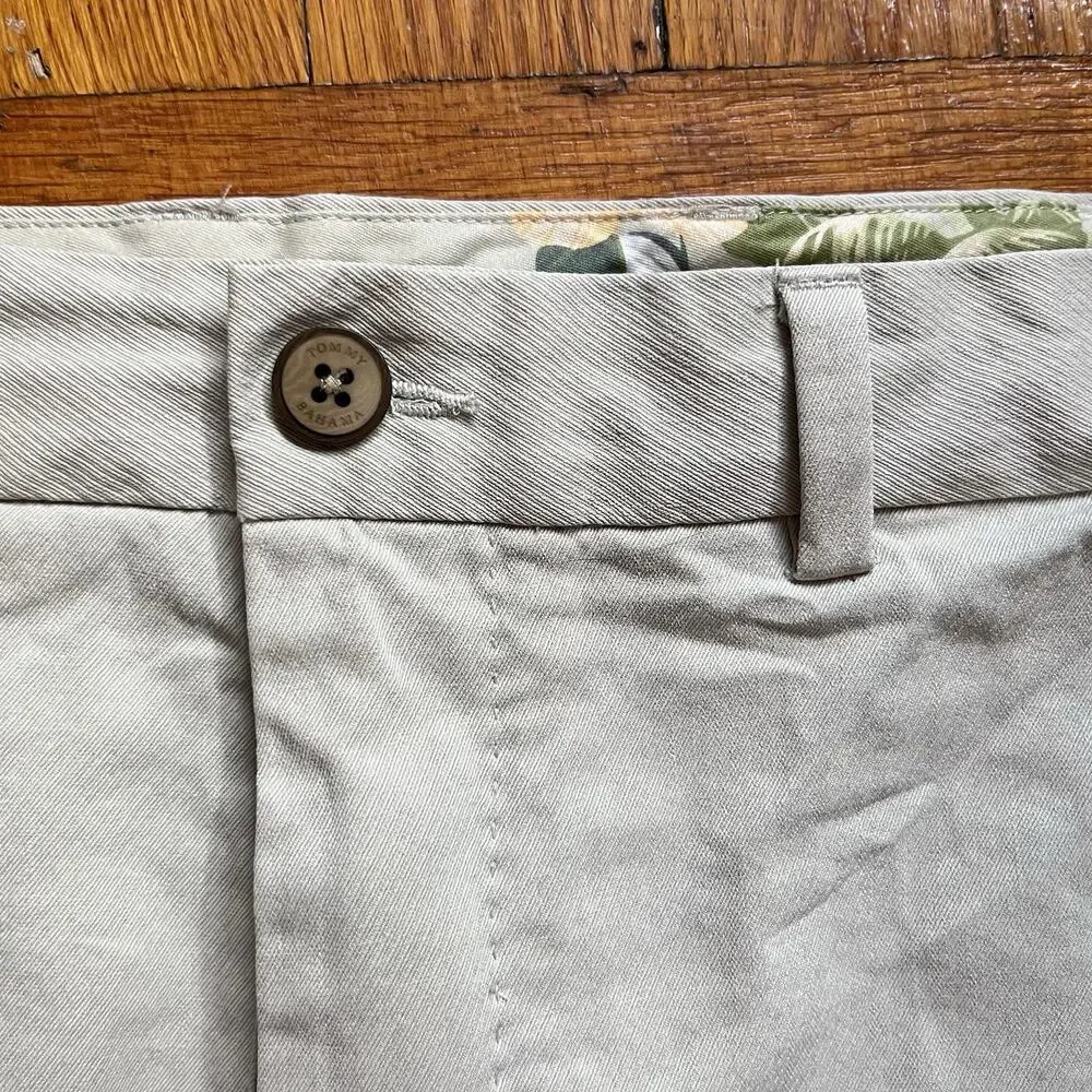 Tommy Bahama Shorts Mens 40 Khaki Tan Silk Blend Casual Golf Vacation Preppy - Picture 2 of 12